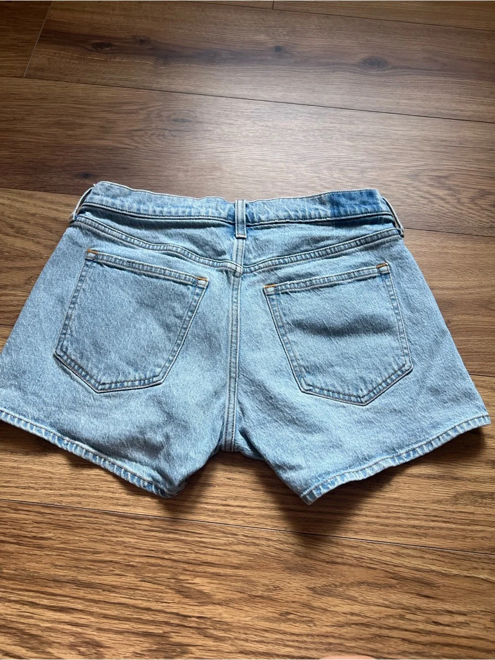 Abercrombie Mid-Rise A-Line Short Light Blue Flared Wide Leg Jean Shorts - Picture 2 of 4